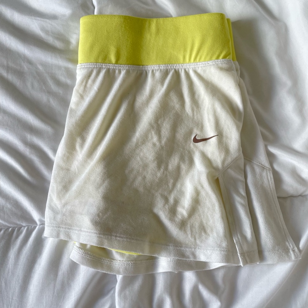 Nike Dri Fit Skort white skirt & yellow shorts EUC